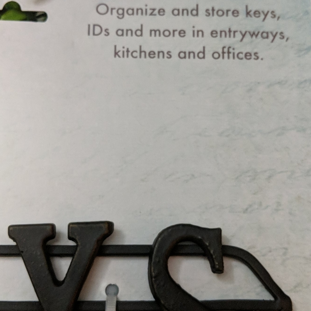 Wall -Mounted Key Rack Organizer - Picture 6 of 8